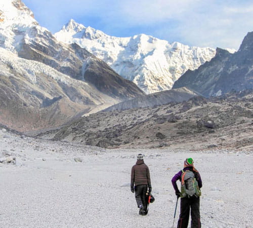 Itinarey of Everest Phoktay Dara 3733 mtrs Treks 5N 6  Days